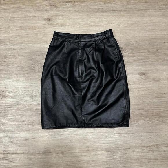 Black Leather Mini Skirt 3/4 100% Lined Snap Zip Genuine Leather Biker Goth - Picture 1 of 15